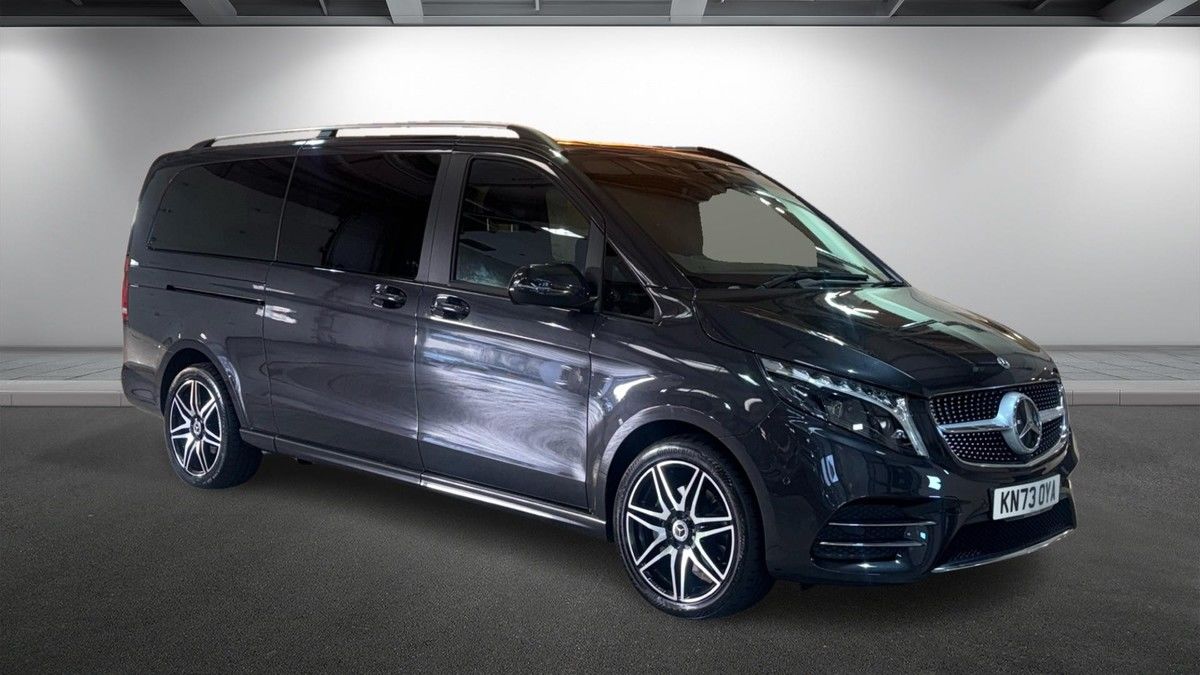 Mercedes-Benz V Class Sticky Header Image