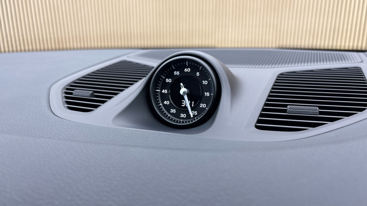 Porsche Cayenne Image 31