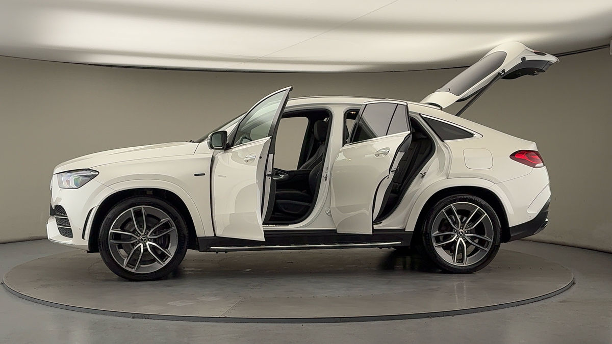 More views of Mercedes-Benz GLE