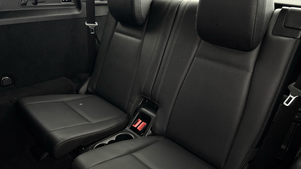 Mercedes-Benz GLE Image 28