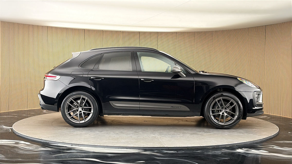 Porsche Macan Image 16