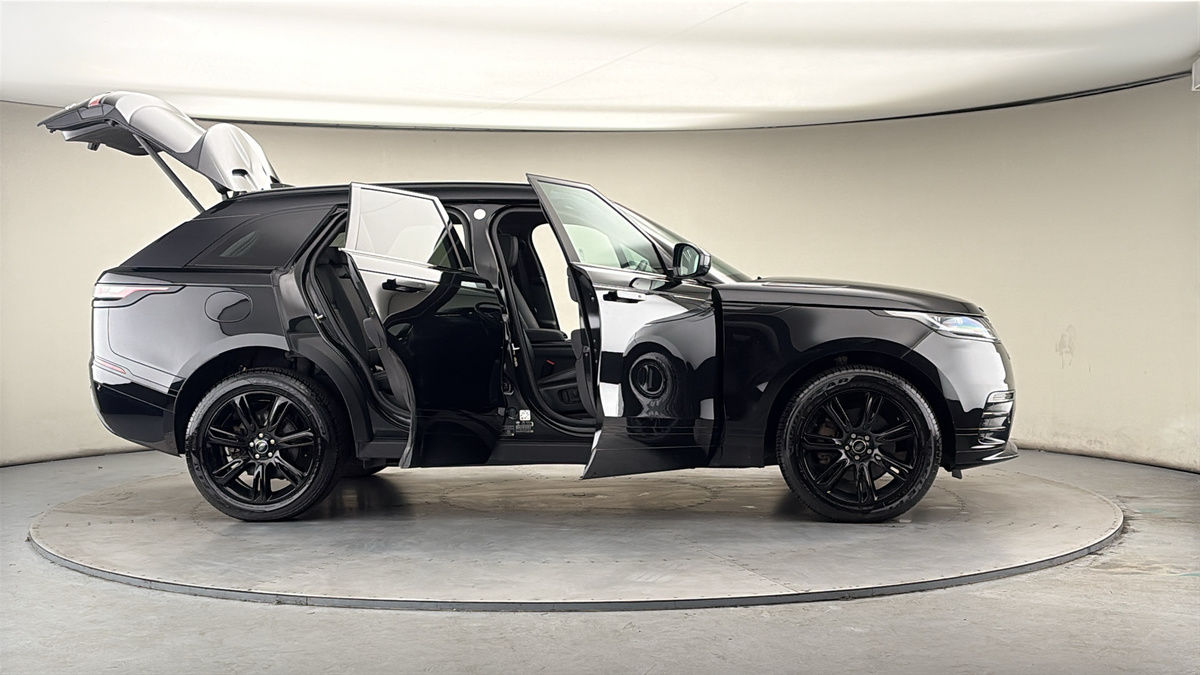 More views of Land Rover Range Rover Velar