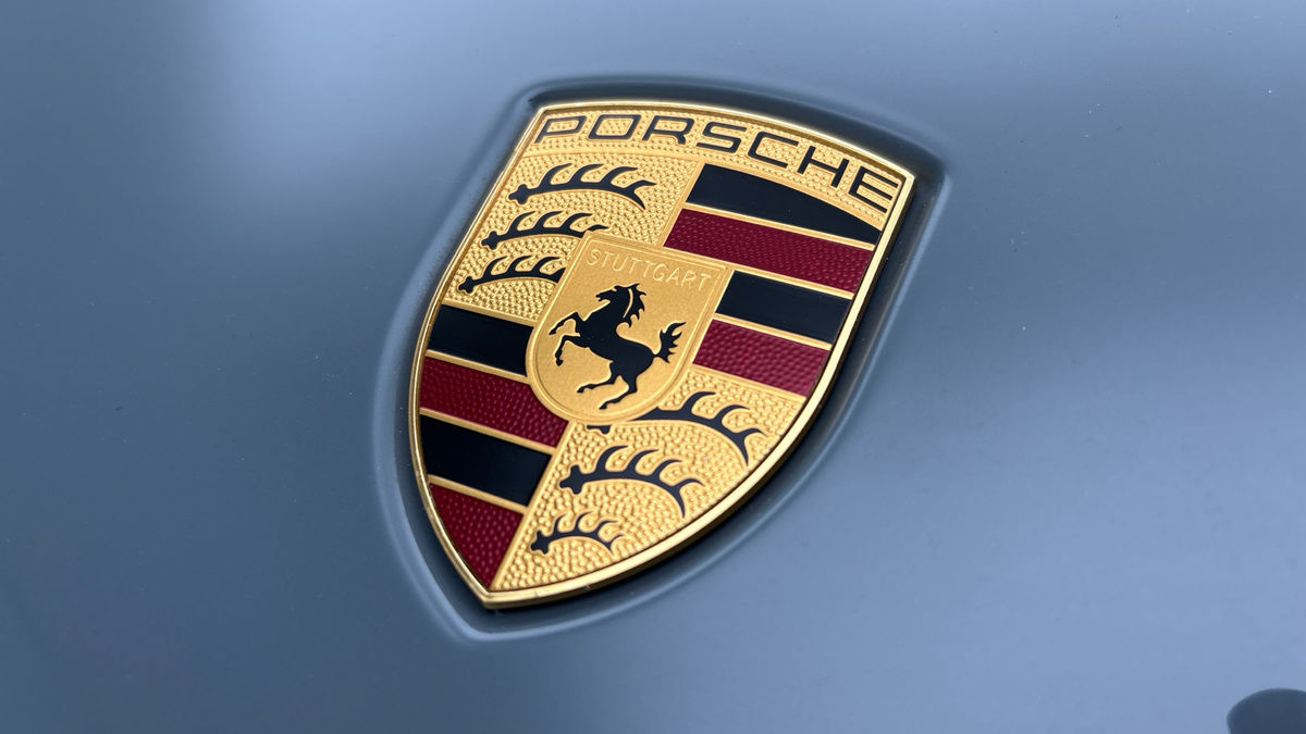 Porsche Cayenne Image 24