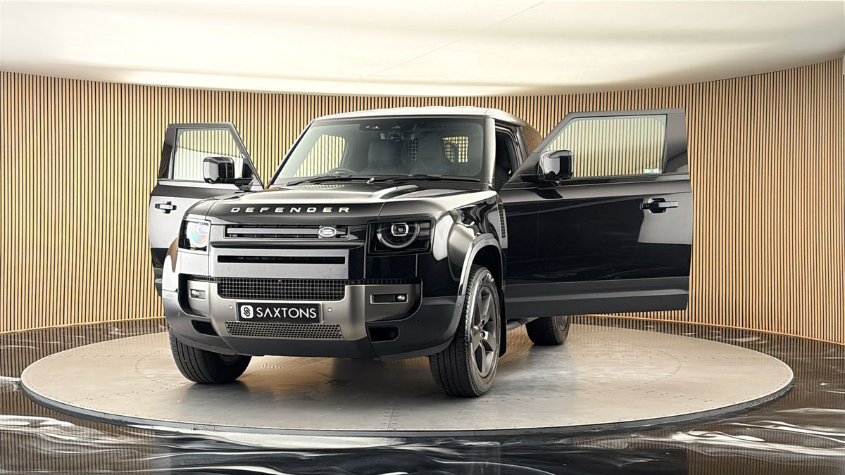 More views of Land Rover Defender 90