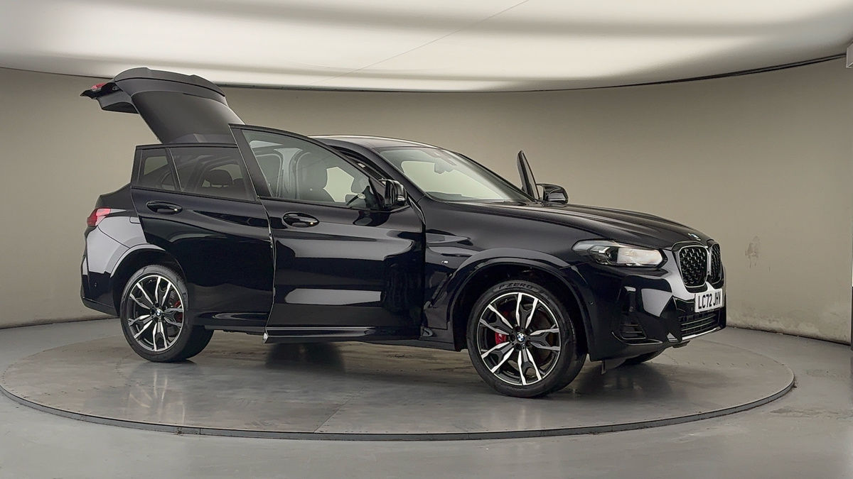 More views of BMW X4