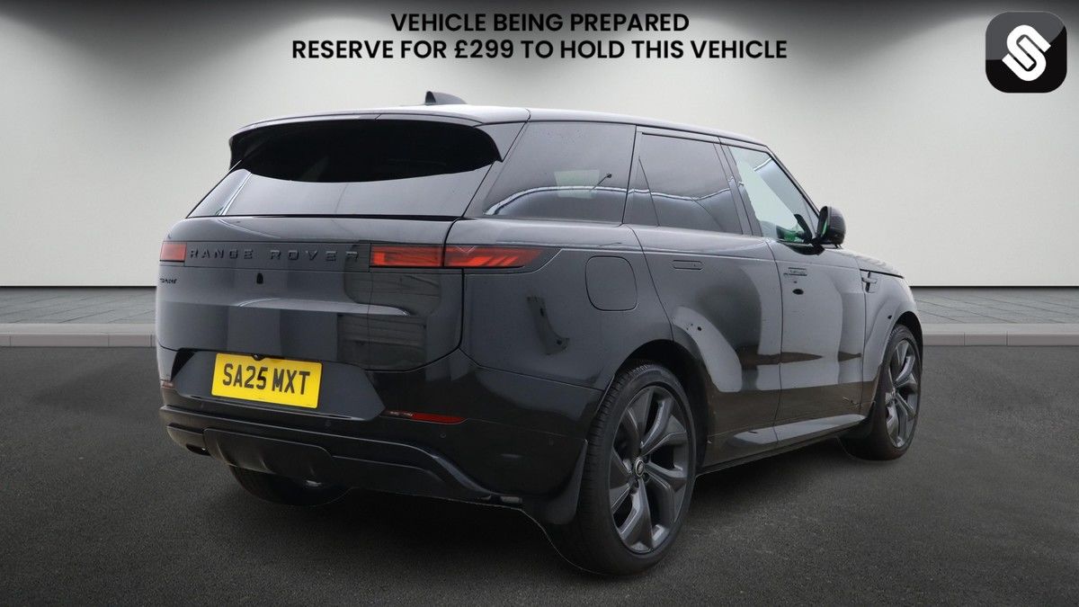 Land Rover Range Rover Sport Image 4