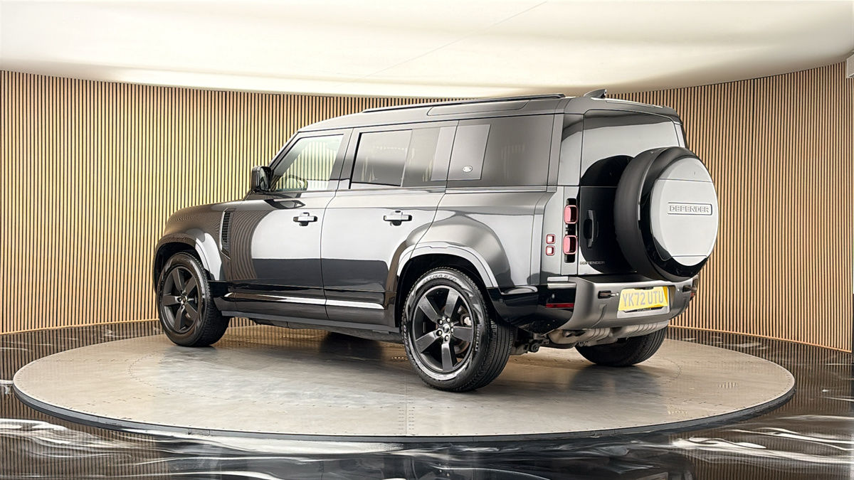 More views of Land Rover Defender 110