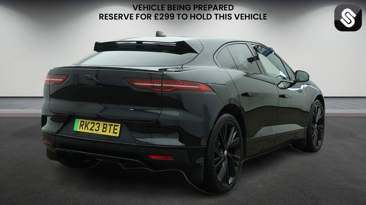 Jaguar I-PACE Image 4