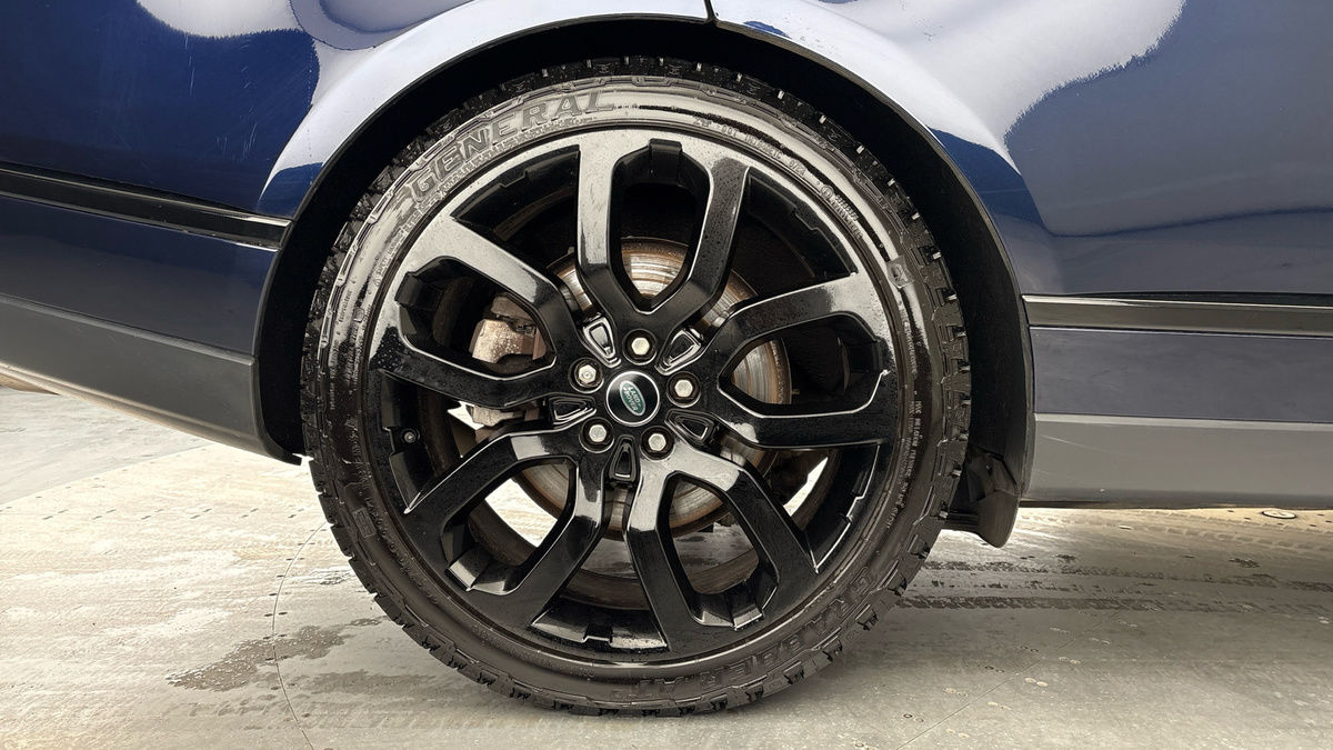 Land Rover Range Rover Image 10