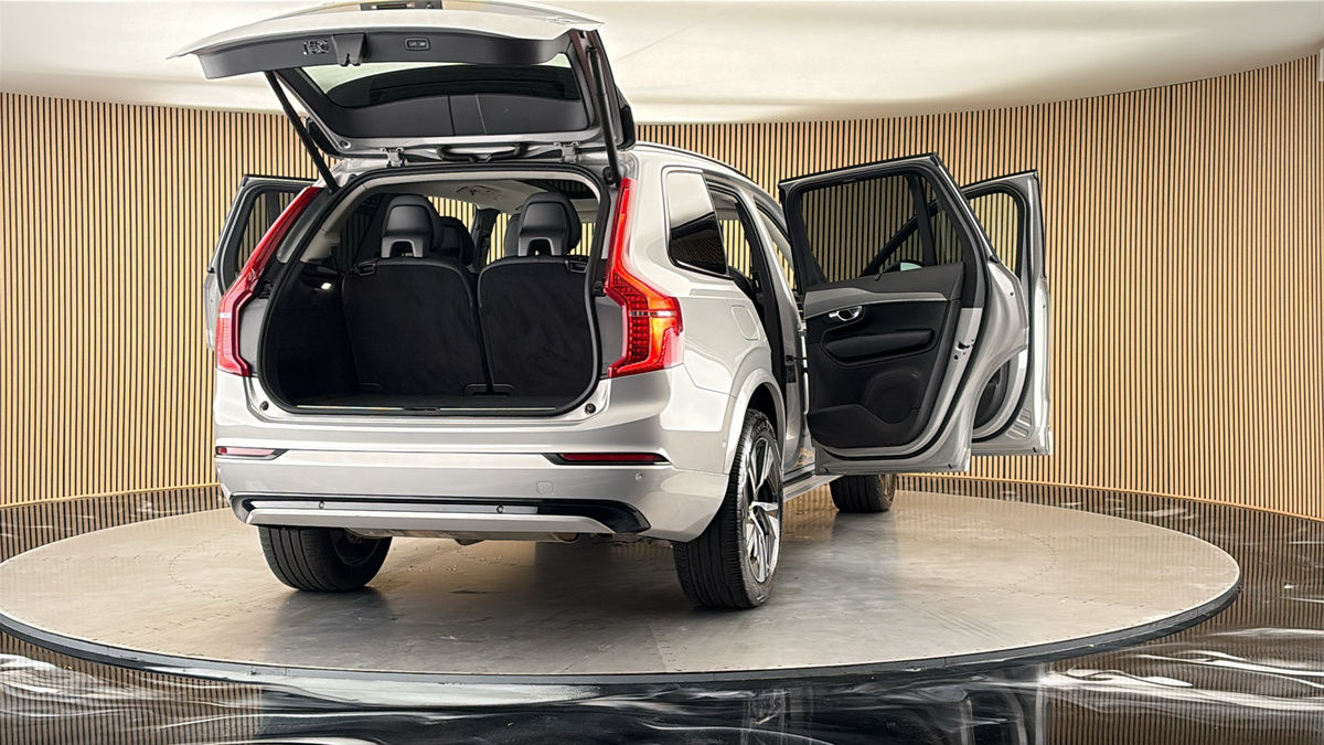 More views of Volvo XC90