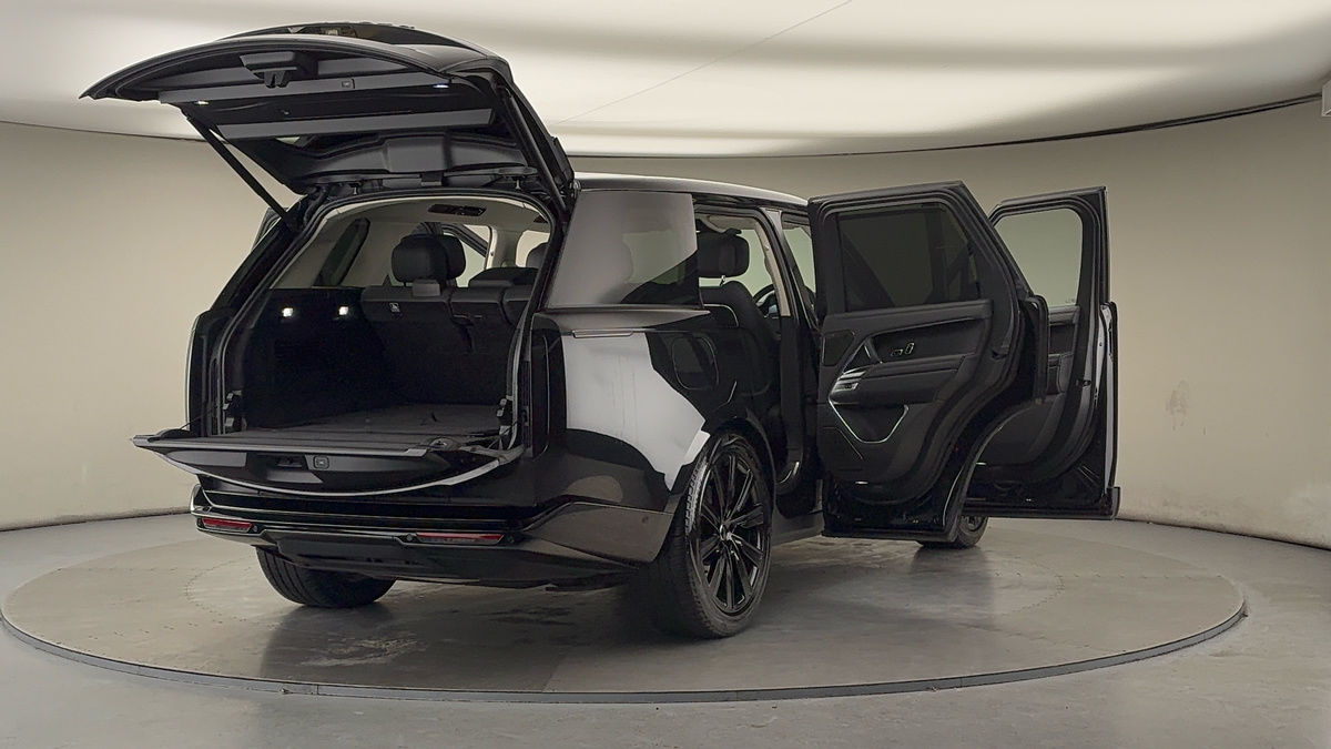 More views of Land Rover Range Rover