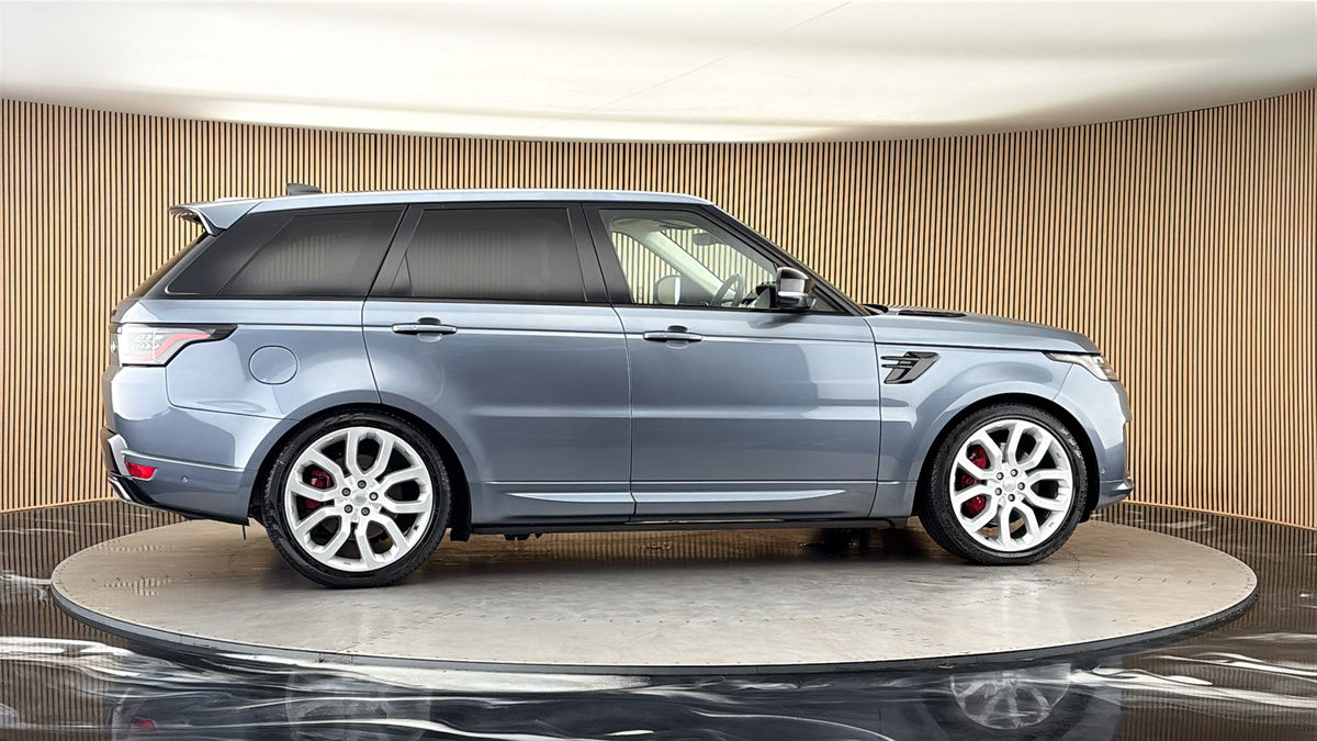 More views of Land Rover Range Rover Sport