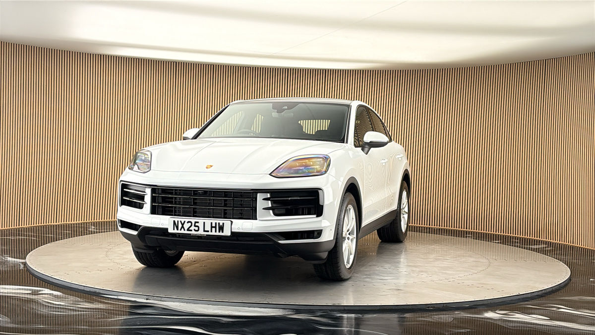 More views of Porsche Cayenne