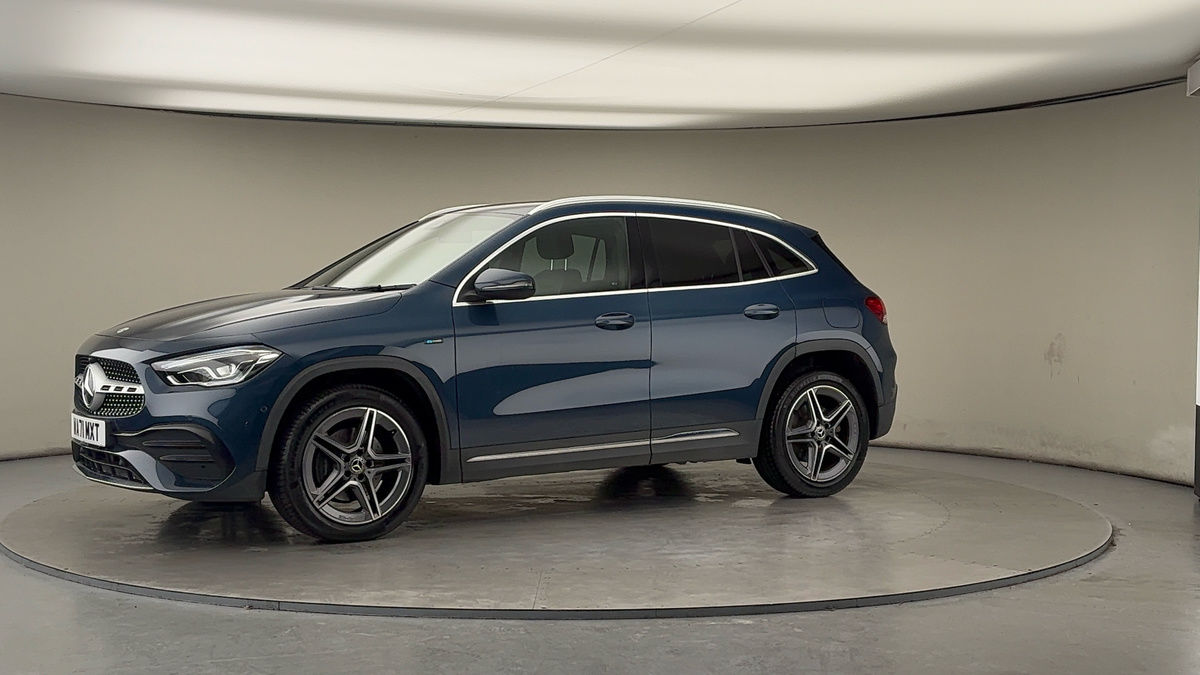 More views of Mercedes-Benz GLA