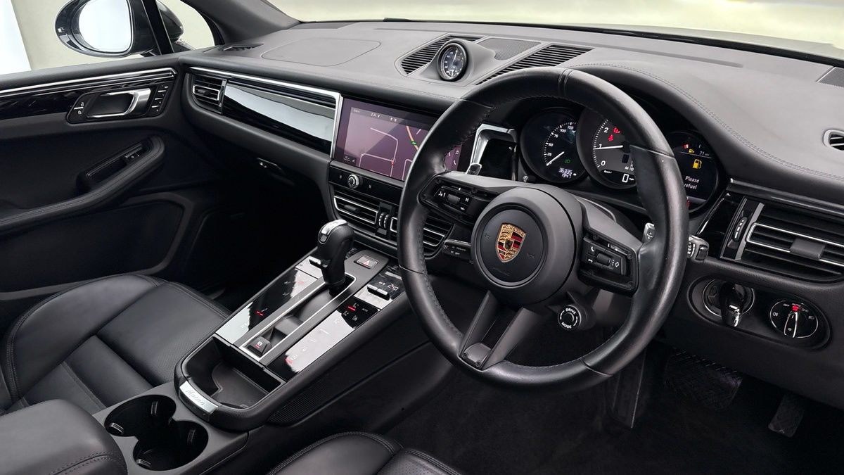 Porsche Macan Image 5