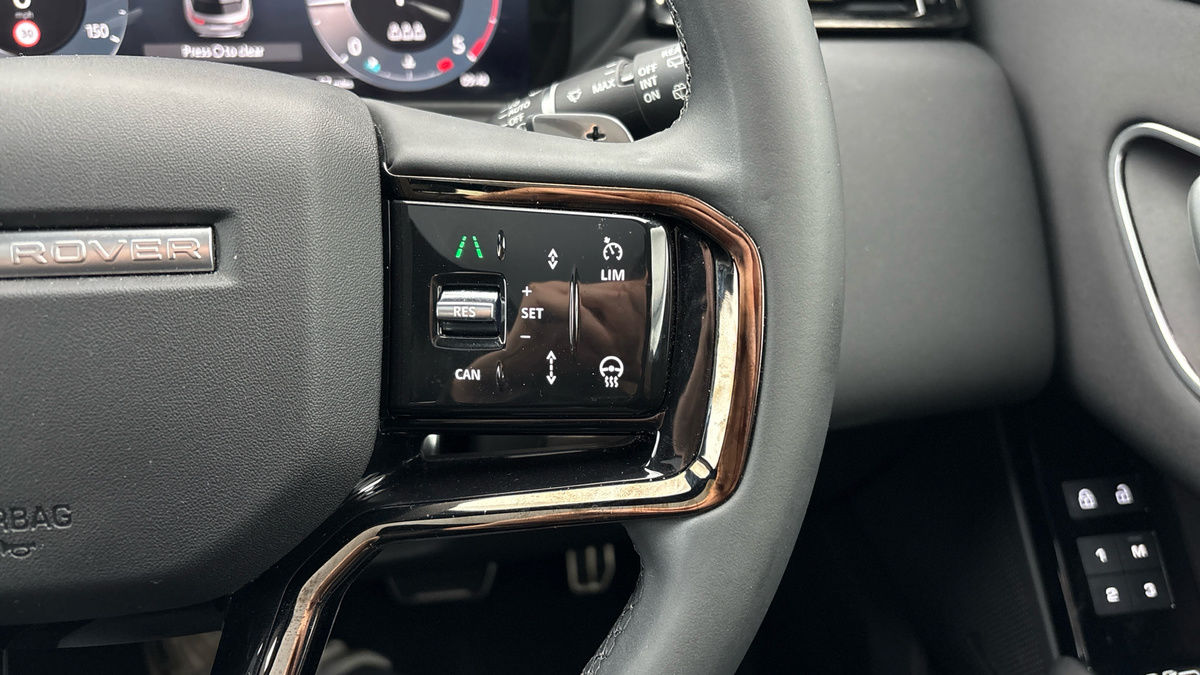 Land Rover Range Rover Velar Image 14