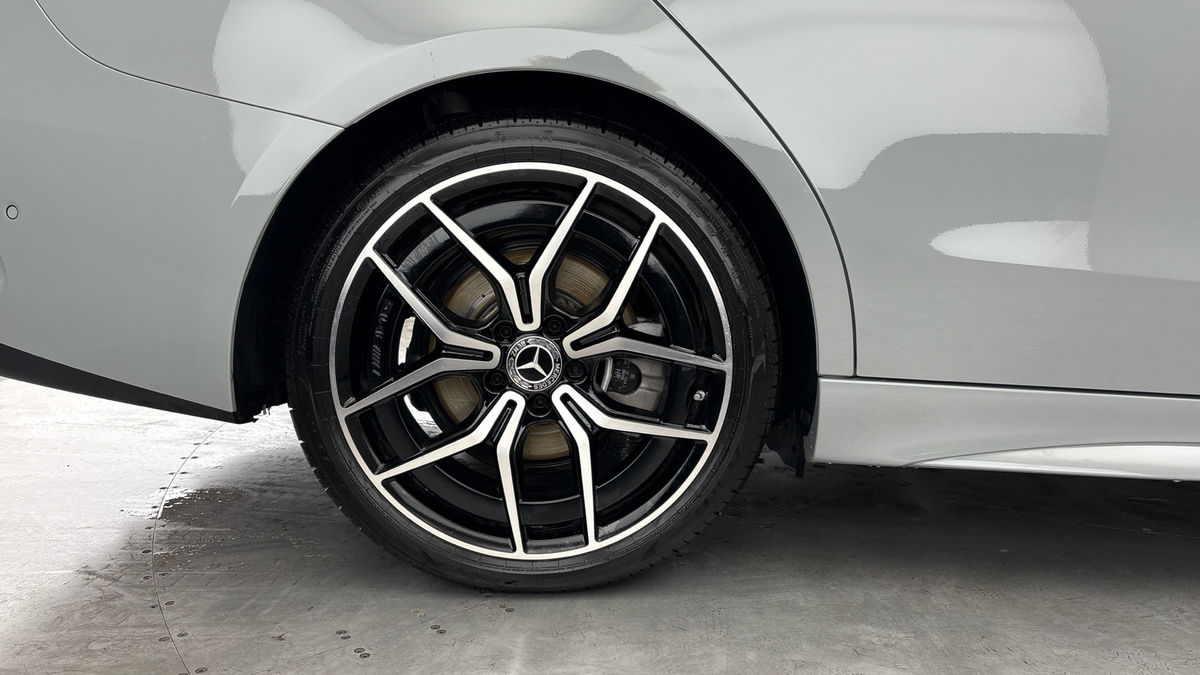 Mercedes-Benz C Class Image 10