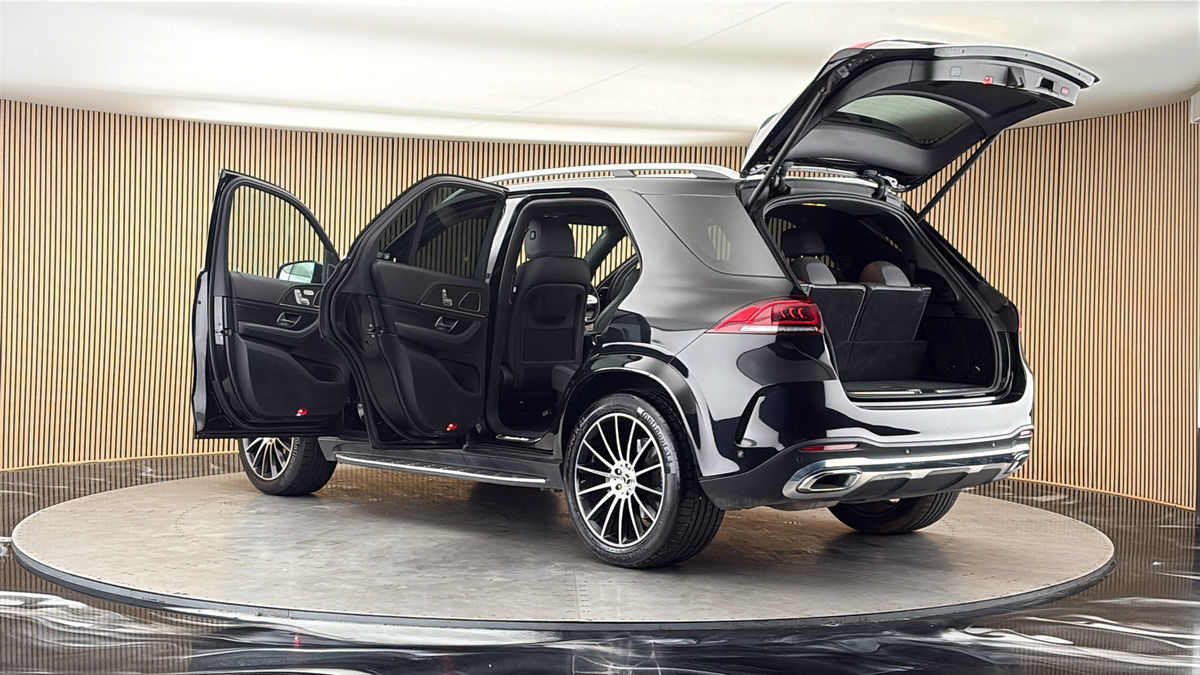 More views of Mercedes-Benz GLE