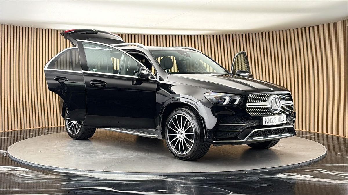 More views of Mercedes-Benz GLE