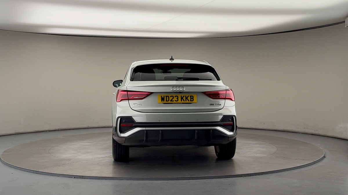More views of Audi Q3