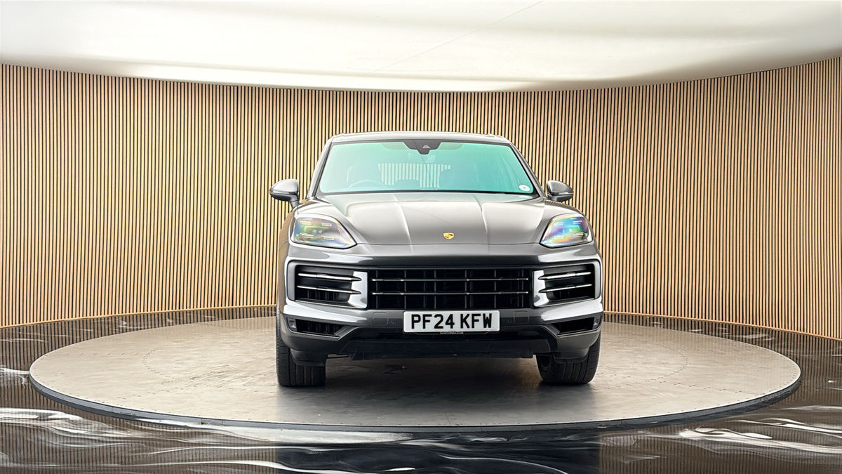 More views of Porsche Cayenne