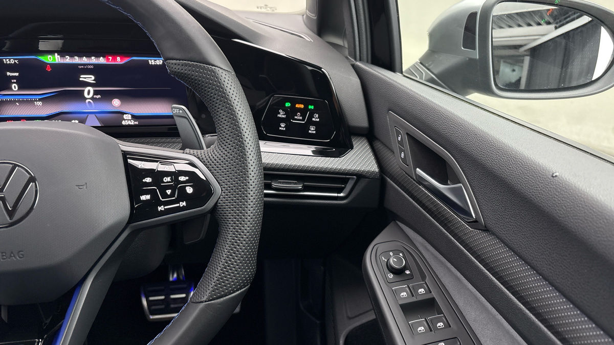 Volkswagen Golf Image 14