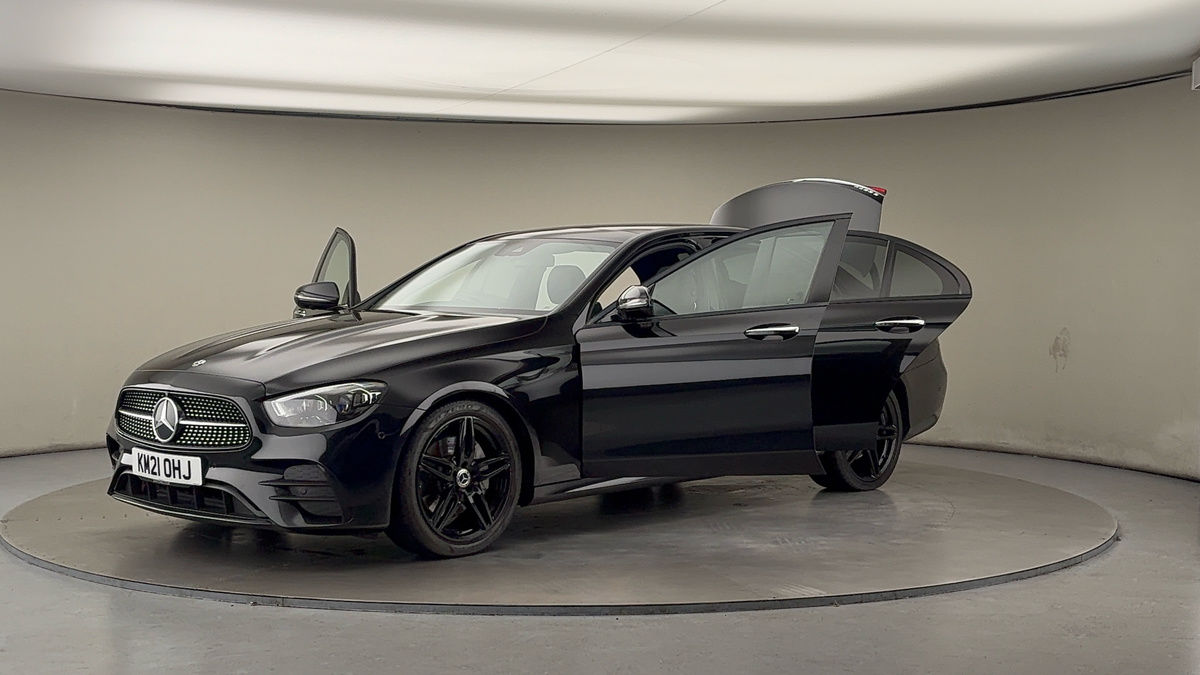 Mercedes-Benz E Class Image 22