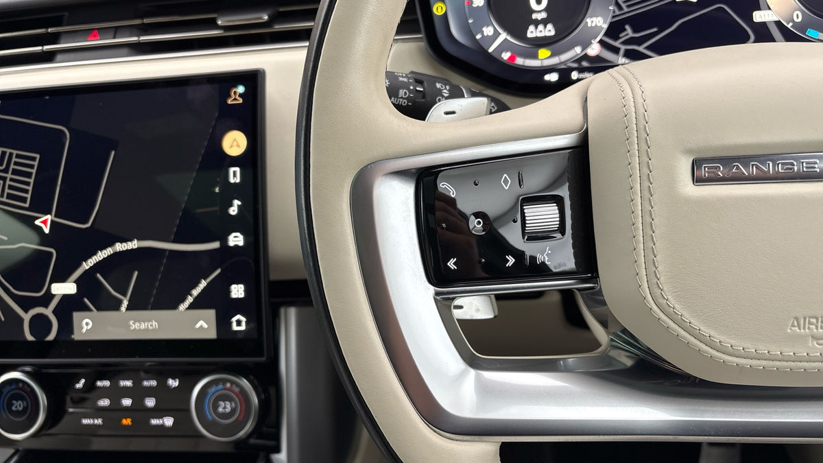 Land Rover Range Rover Image 13