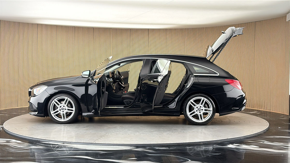 More views of Mercedes-Benz CLA