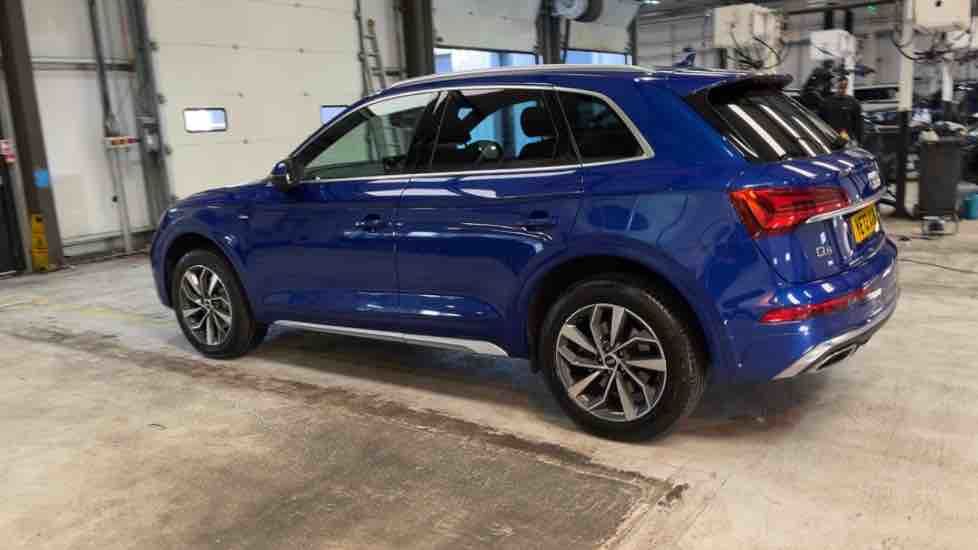 More views of Audi Q5