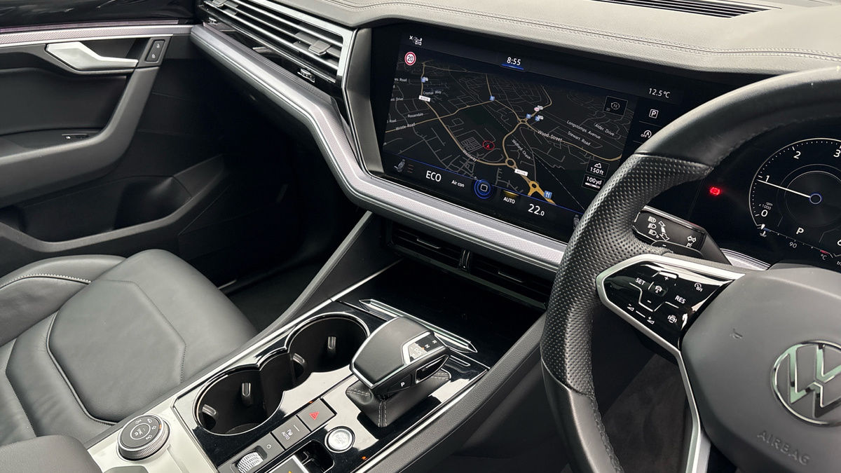 Volkswagen Touareg Image 18