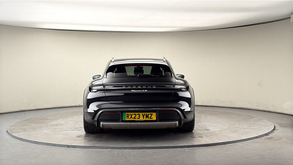 Porsche Taycan Image 4