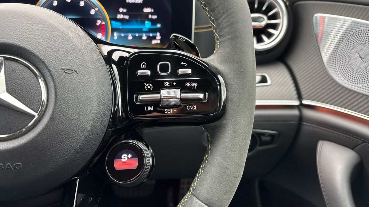 Mercedes-Benz AMG GT Image 14