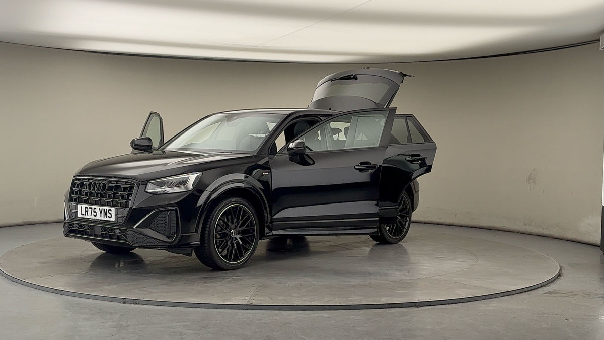 More views of Audi Q2