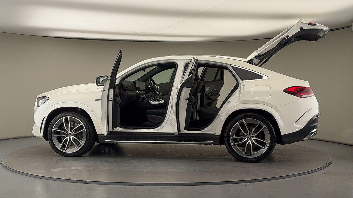 More views of Mercedes-Benz GLE