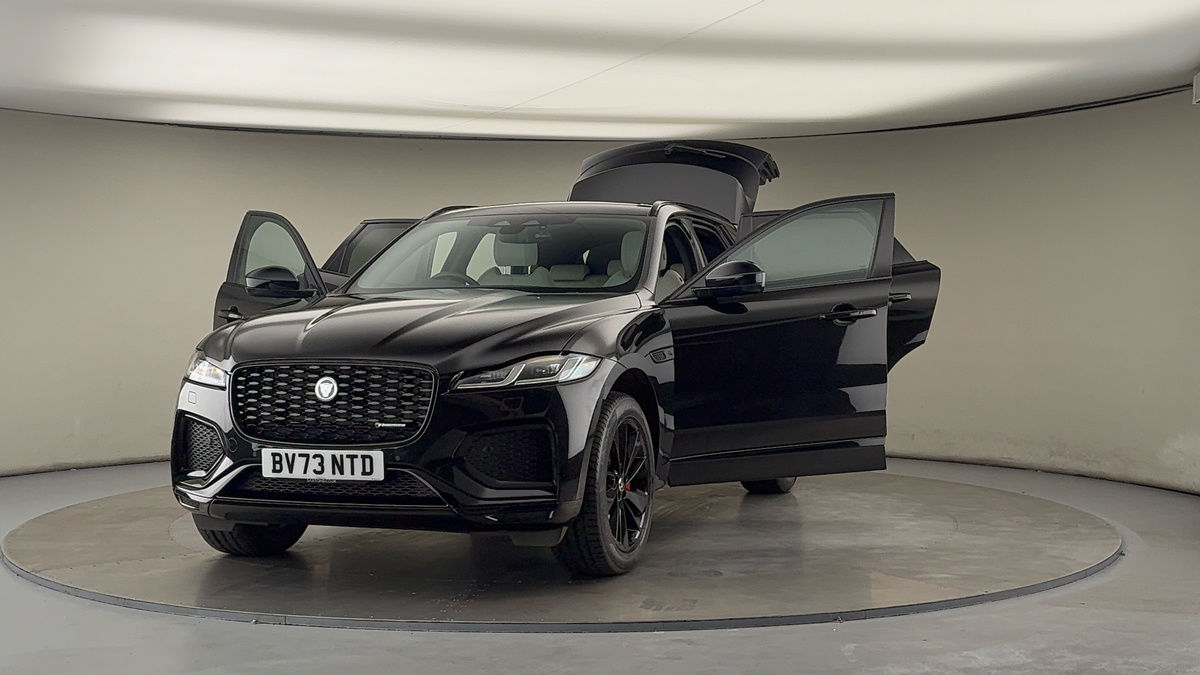 More views of Jaguar F-PACE