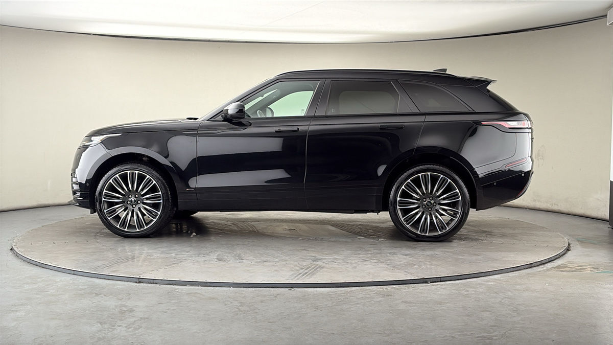 More views of Land Rover Range Rover Velar