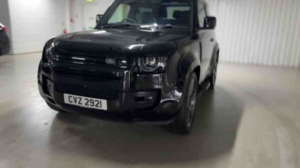 More views of Land Rover Defender 90