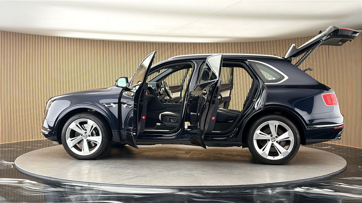 More views of Bentley Bentayga
