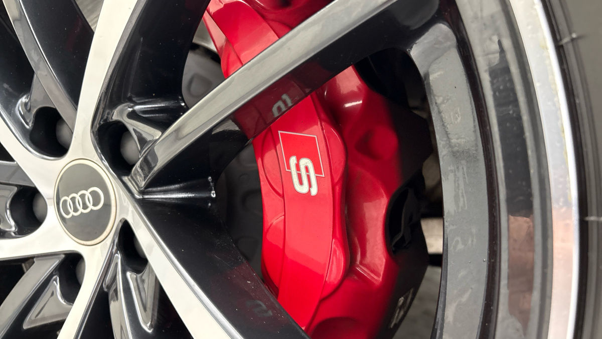 Audi SQ7 Image 28