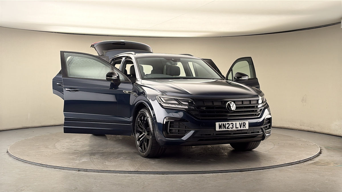 More views of Volkswagen Touareg