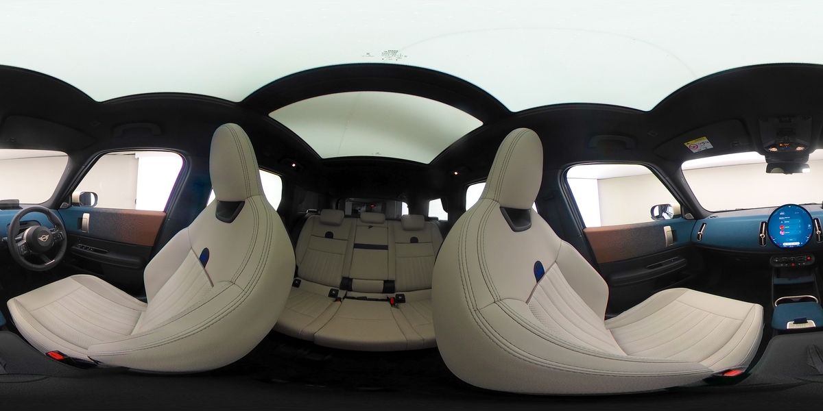 More views of MINI Countryman