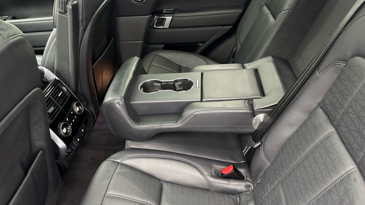 Land Rover Range Rover Sport Image 9
