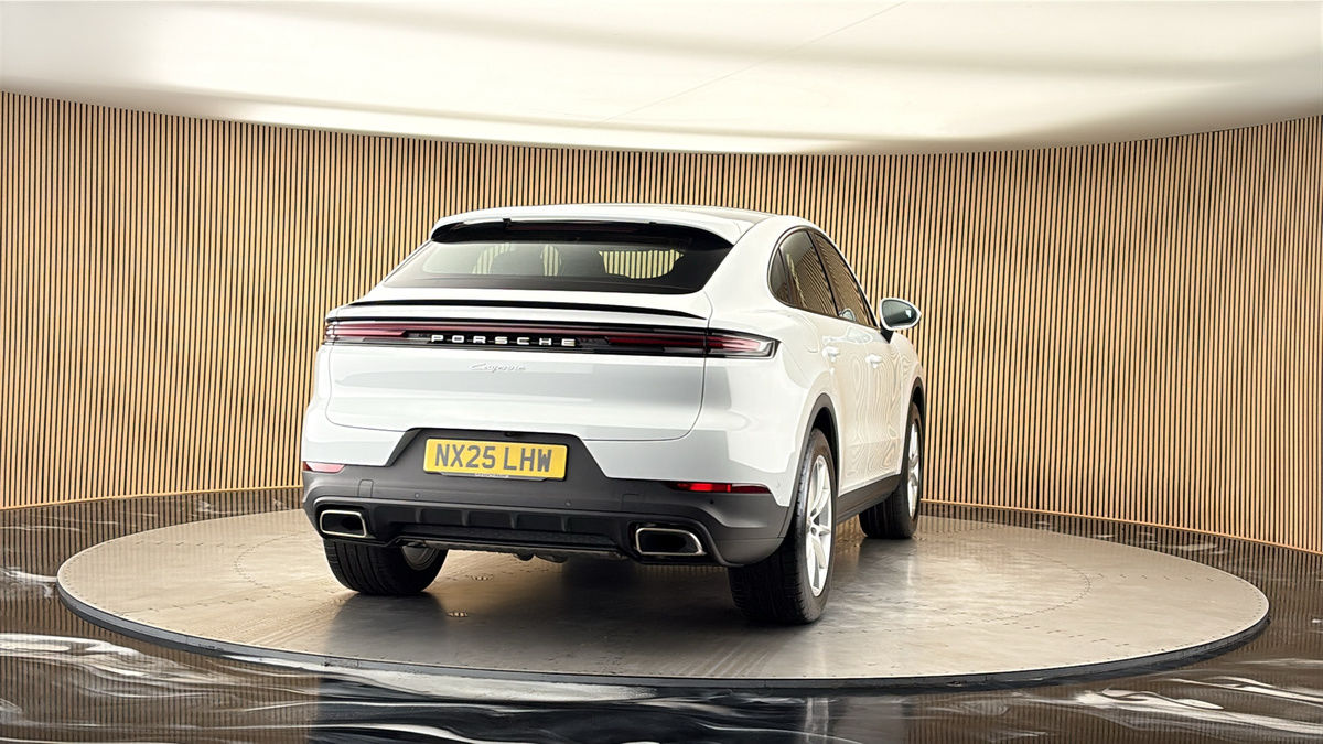 More views of Porsche Cayenne