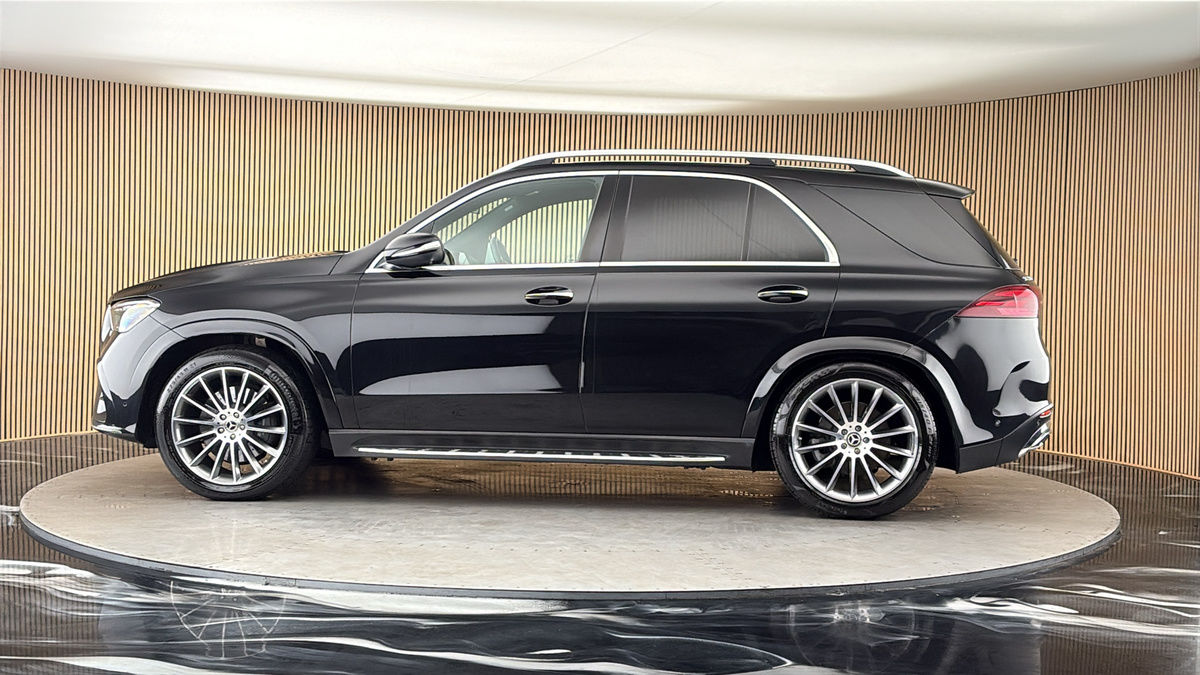 More views of Mercedes-Benz GLE
