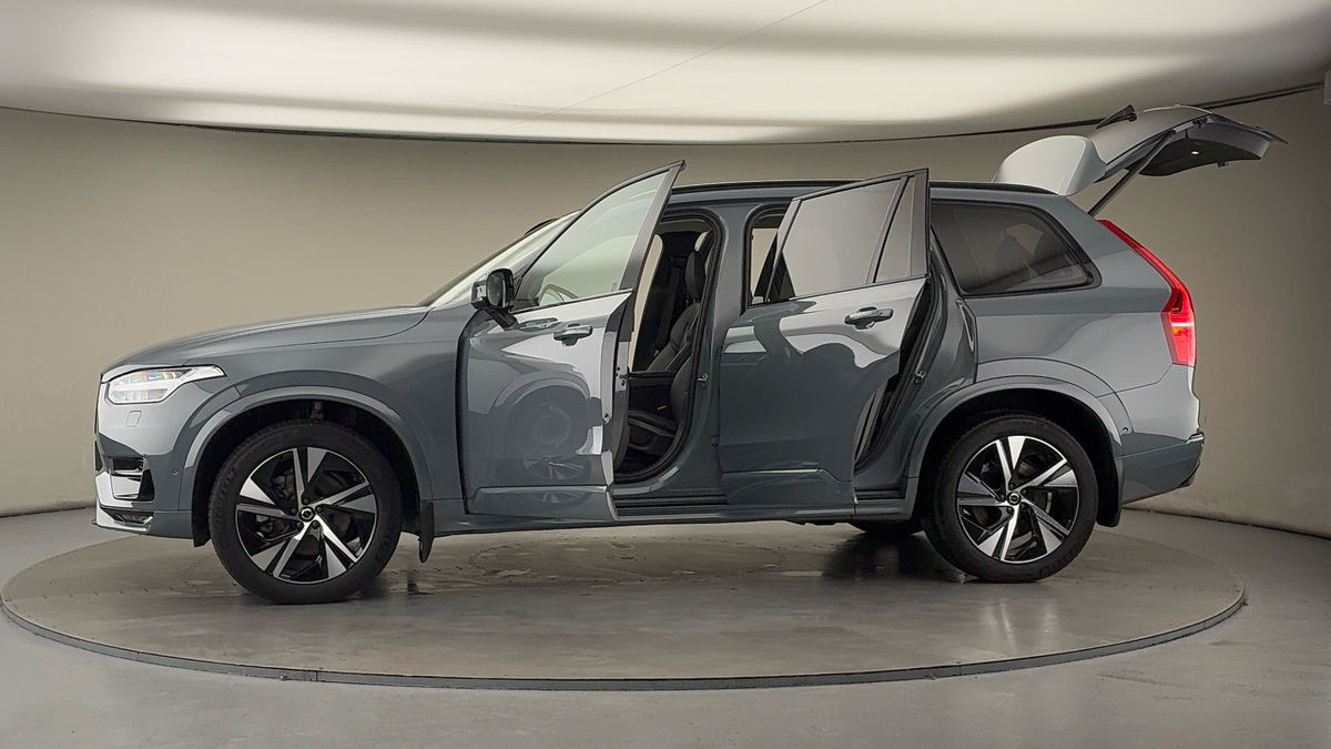 More views of Volvo XC90