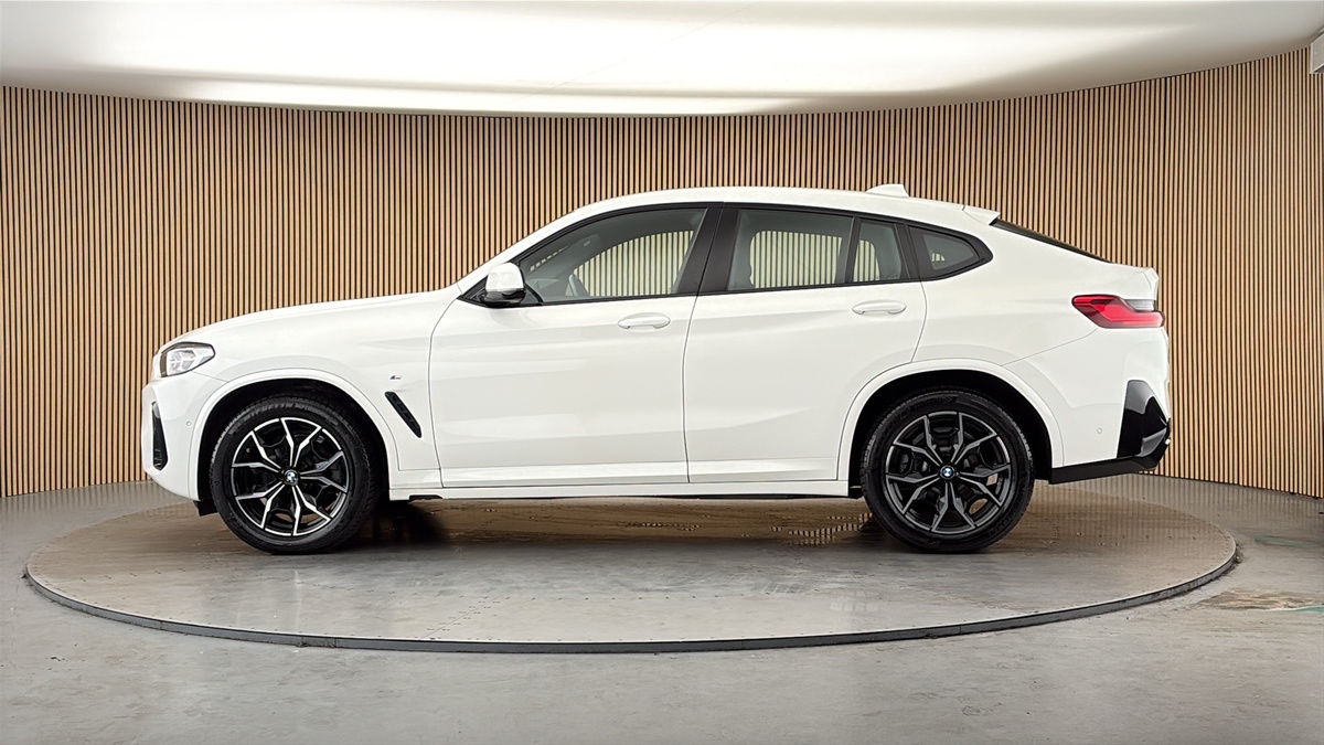 More views of BMW X4