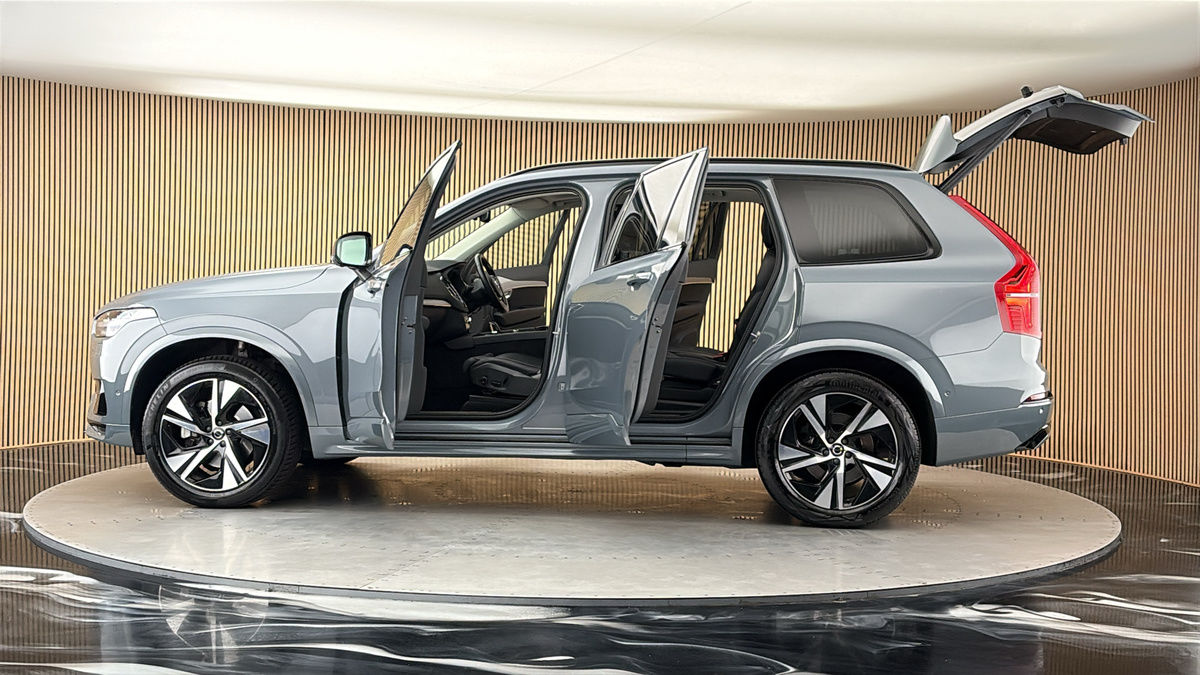 More views of Volvo XC90