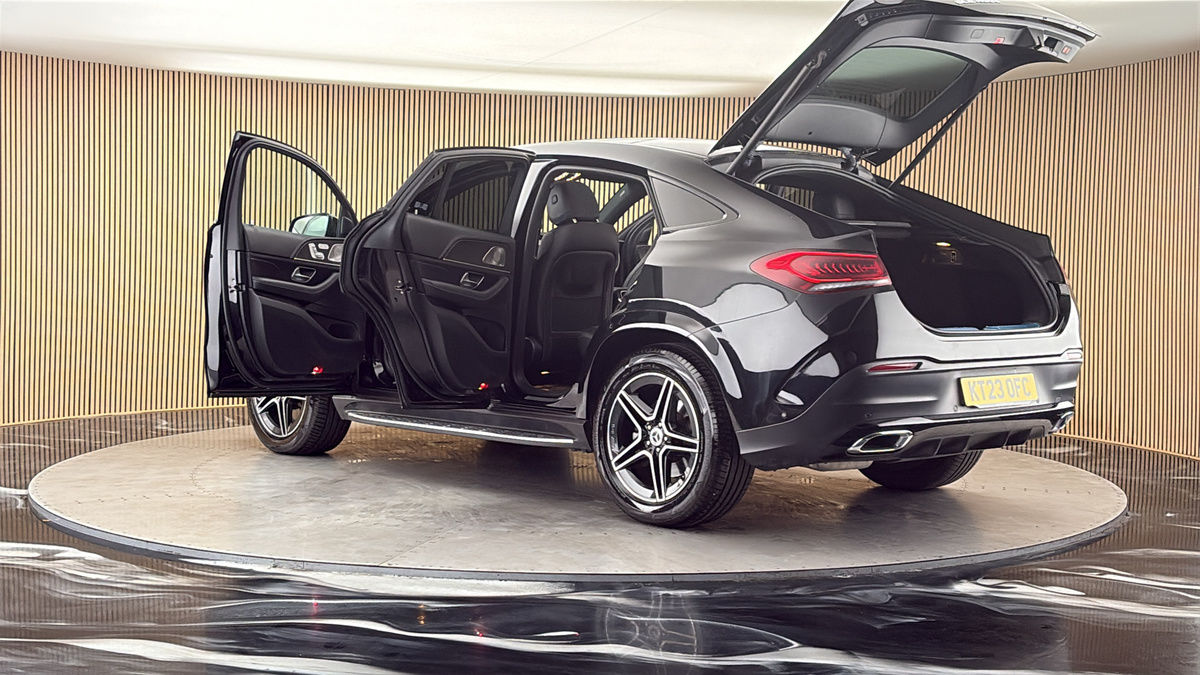 More views of Mercedes-Benz GLE