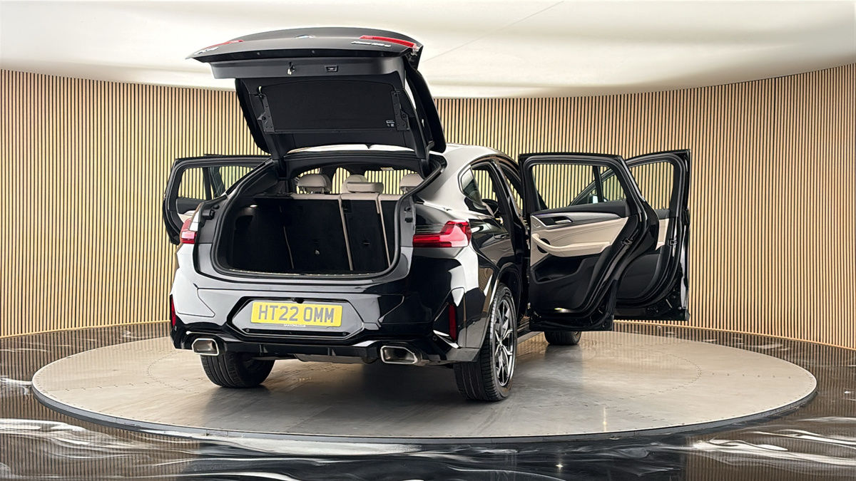 More views of BMW X4
